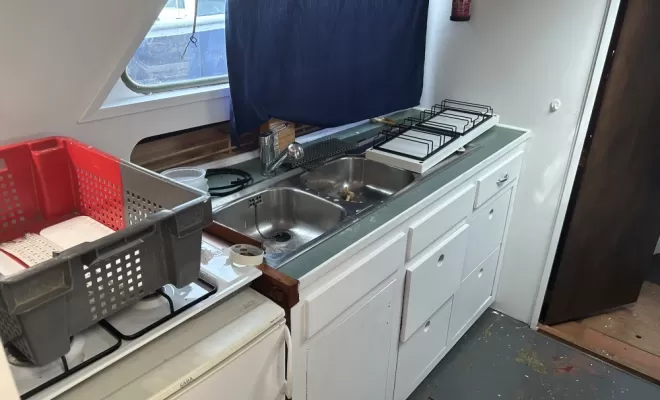 Vedette Hollandaise AK HELMERS , aux alentours de Toulouse, Fluvial Boats