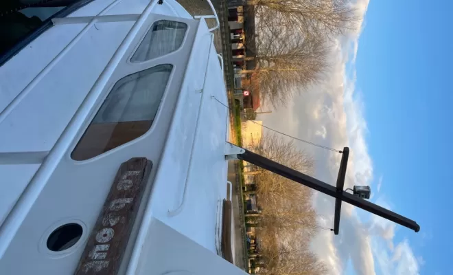 Vedette Hollandaise BEOUT , aux alentours de Toulouse, Fluvial Boats