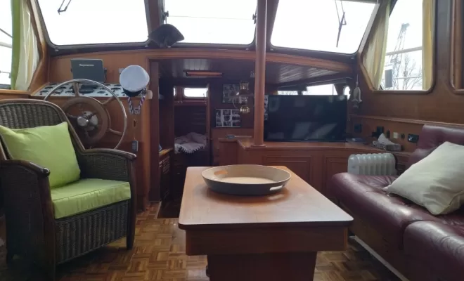 Vedette hollandaise "HARMONY", aux alentours de Toulouse, Fluvial Boats