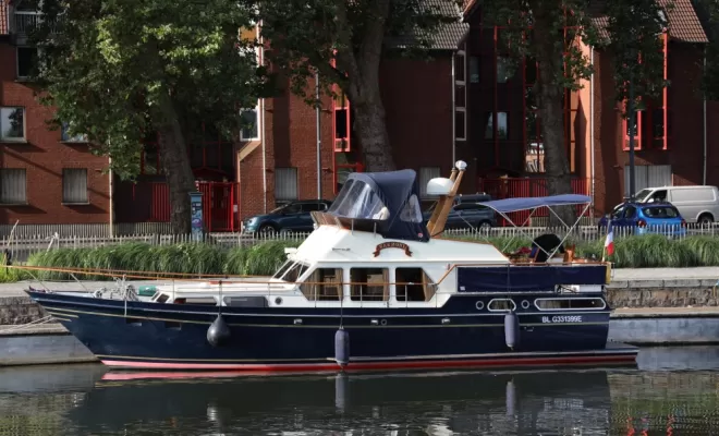 Vedette hollandaise "HARMONY", aux alentours de Toulouse, Fluvial Boats