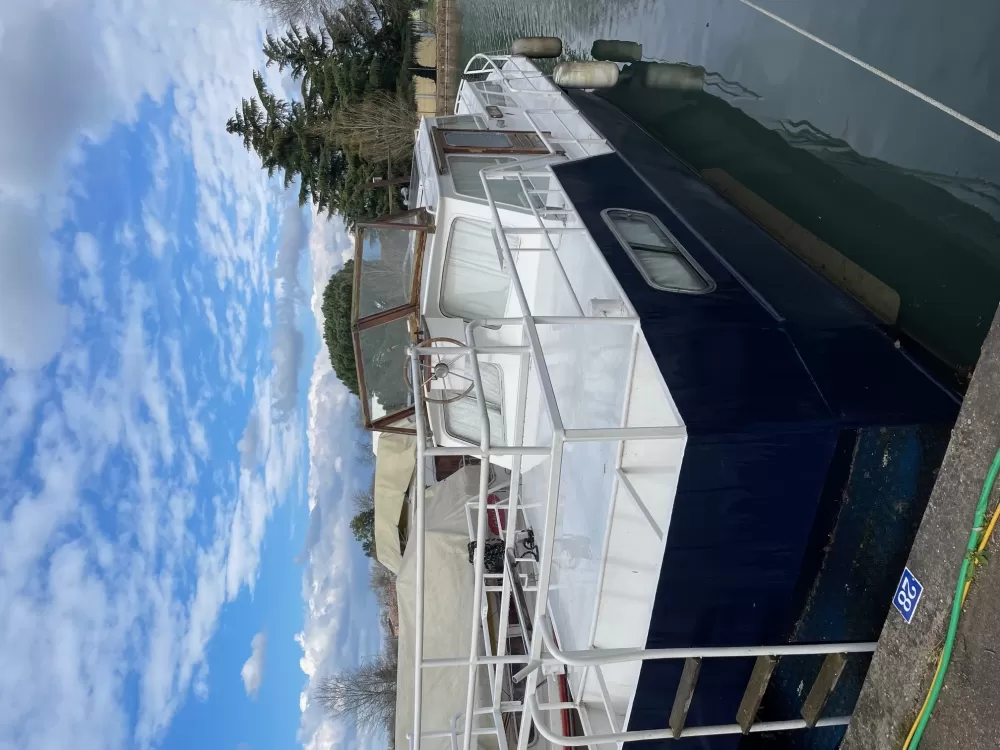 Vedette Hollandaise BEOUT , aux alentours de Toulouse, Fluvial Boats